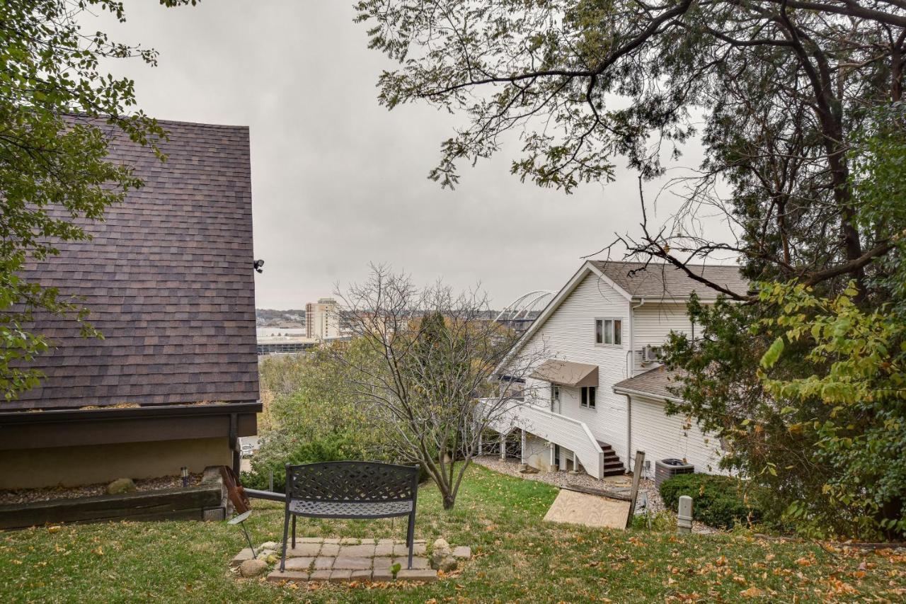 Large Home With Game Room, 4 Mi To Mississippi River Bettendorf Exterior photo